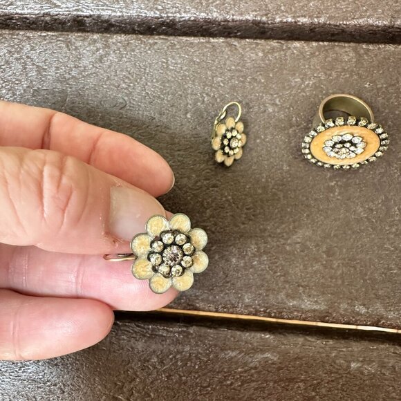 Vintage Earrings & Ring Set Pink Blush Stone Crystal & Enamel Size 7 - Picture 4 of 11